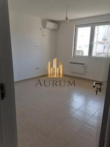 Osmog Marta | 4zida.rs