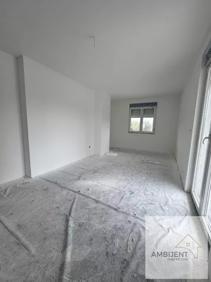Novi Banovci | 4zida.rs