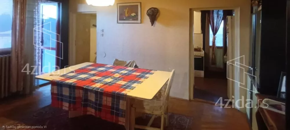 Troiposoban stan | 4zida
