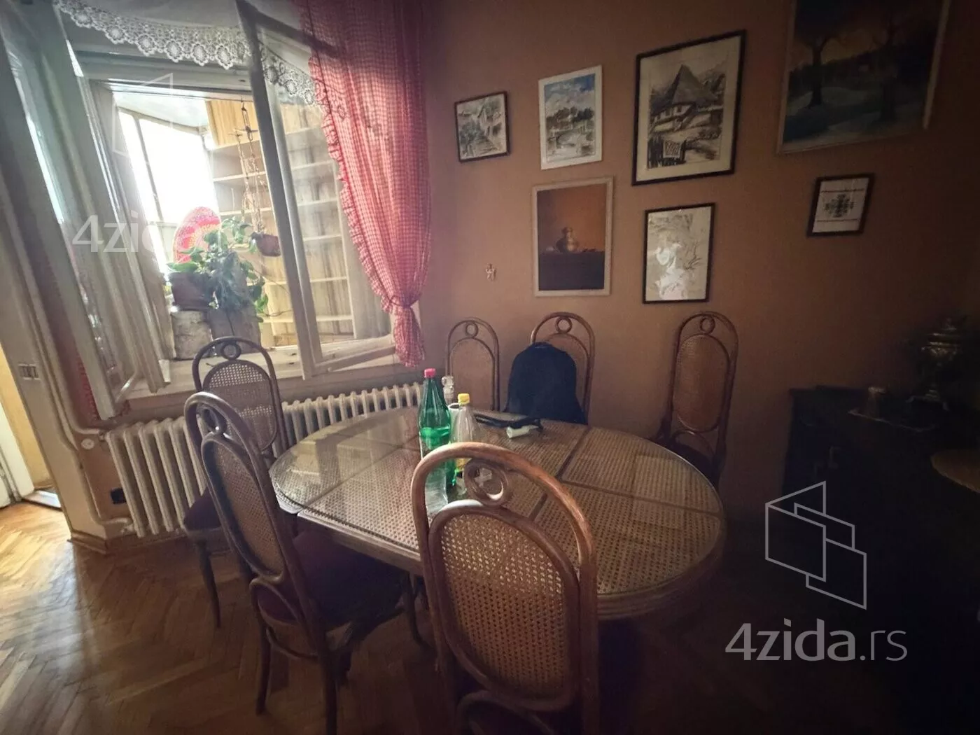 Četvoroiposoban stan | 4zida