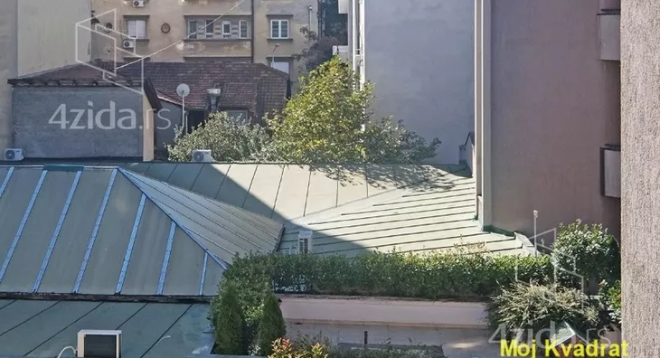 Četvoroiposoban stan | 4zida