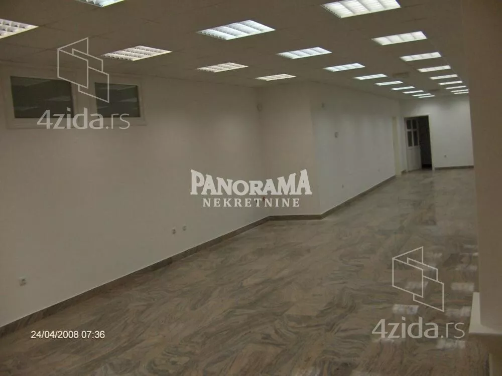 Poslovna zgrada | 4zida