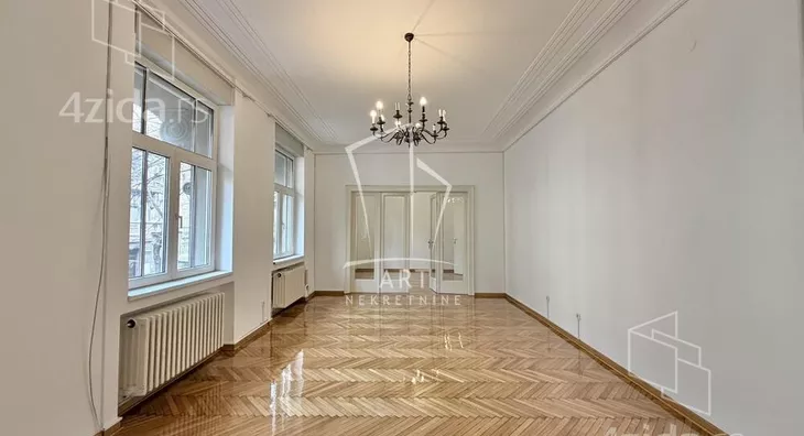 Šestosoban stan | 4zida