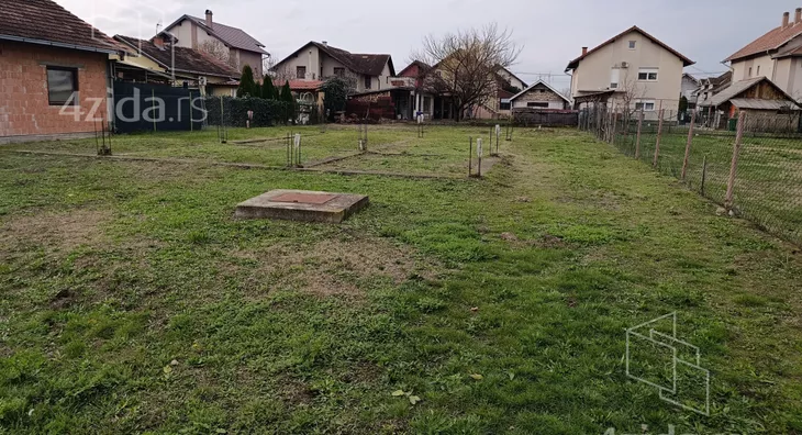 Građevinsko zemljište | 4zida