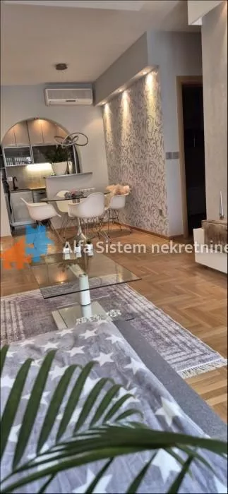 Crveni Krst Vračar | 4zida.rs