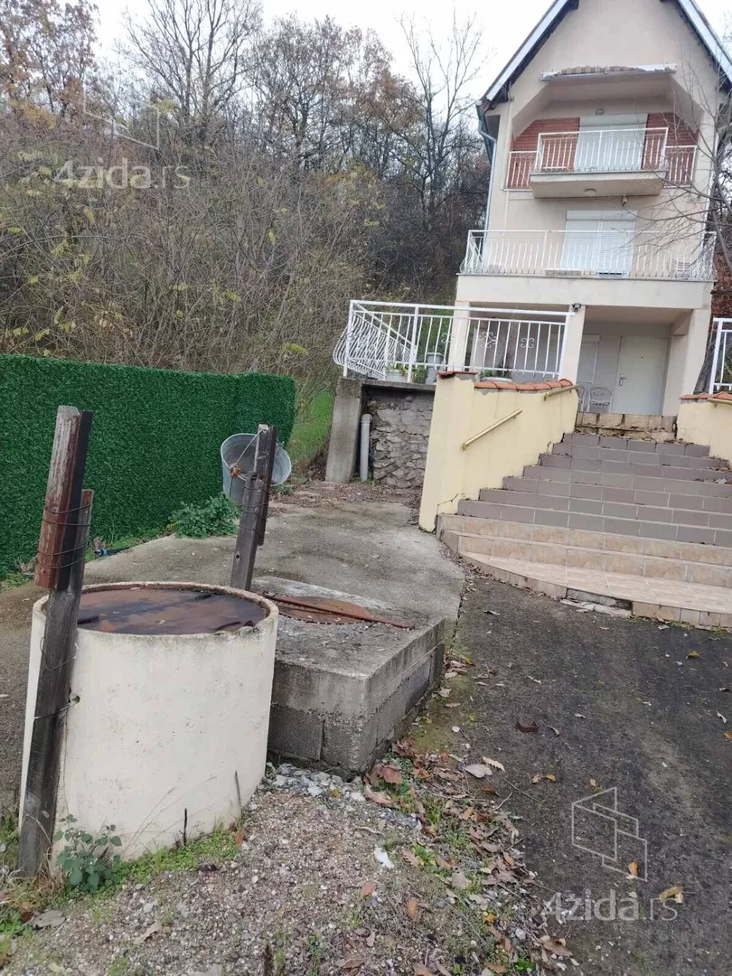 3-etažna kuća | 4zida