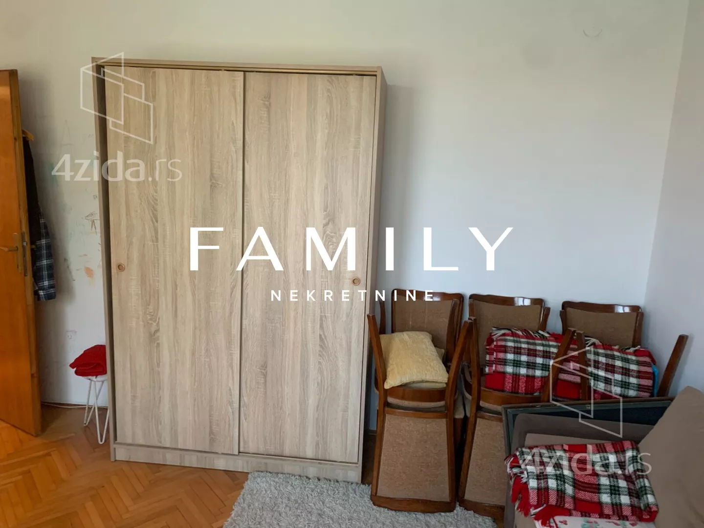 Troiposoban stan | 4zida