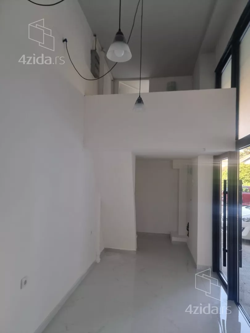 Lokal | 4zida