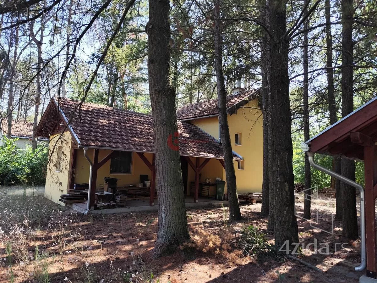 Kuća | 4zida
