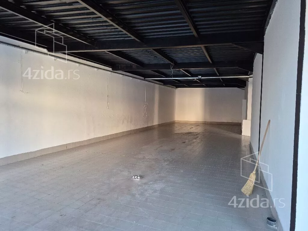 Poslovni prostor | 4zida