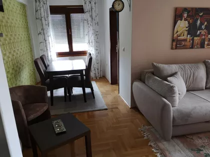 Učitelj Milina | 4zida.rs