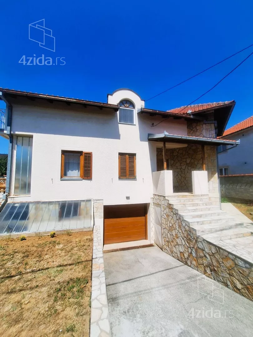 3-etažna kuća | 4zida