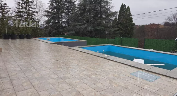 5-etažna kuća | 4zida