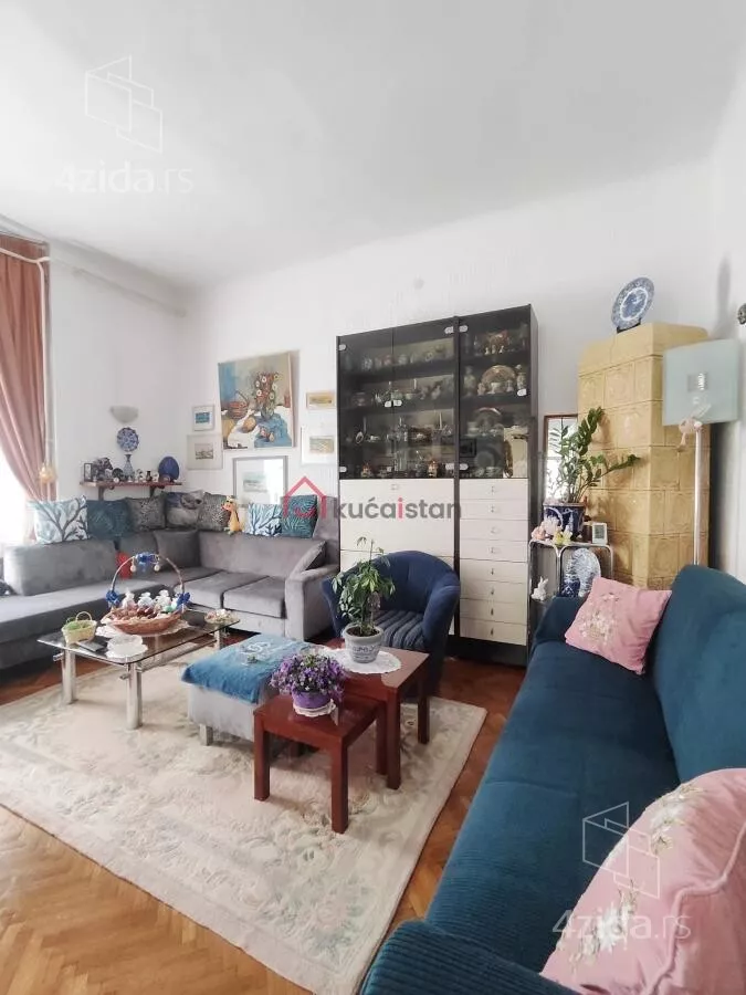 Šestosoban stan | 4zida