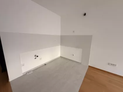 Radnička 2 | 4zida.rs
