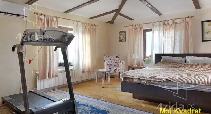 Šestosoban stan | 4zida