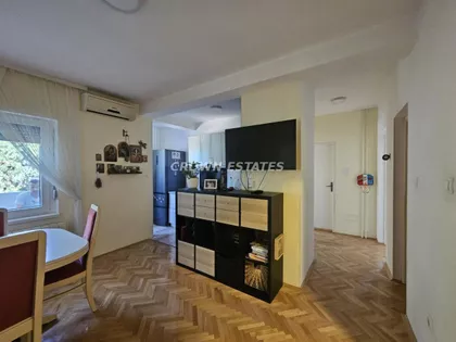 Živka Nastica Babe | 4zida.rs