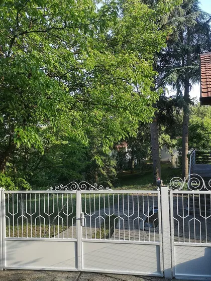 Vrčin | 4zida.rs