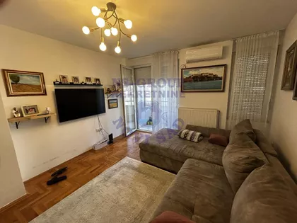 Bulevar Oslobođenja | 4zida.rs