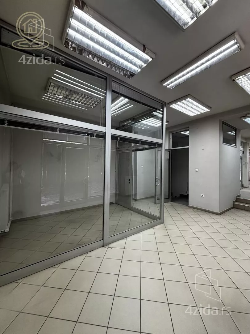 Poslovni prostor | 4zida