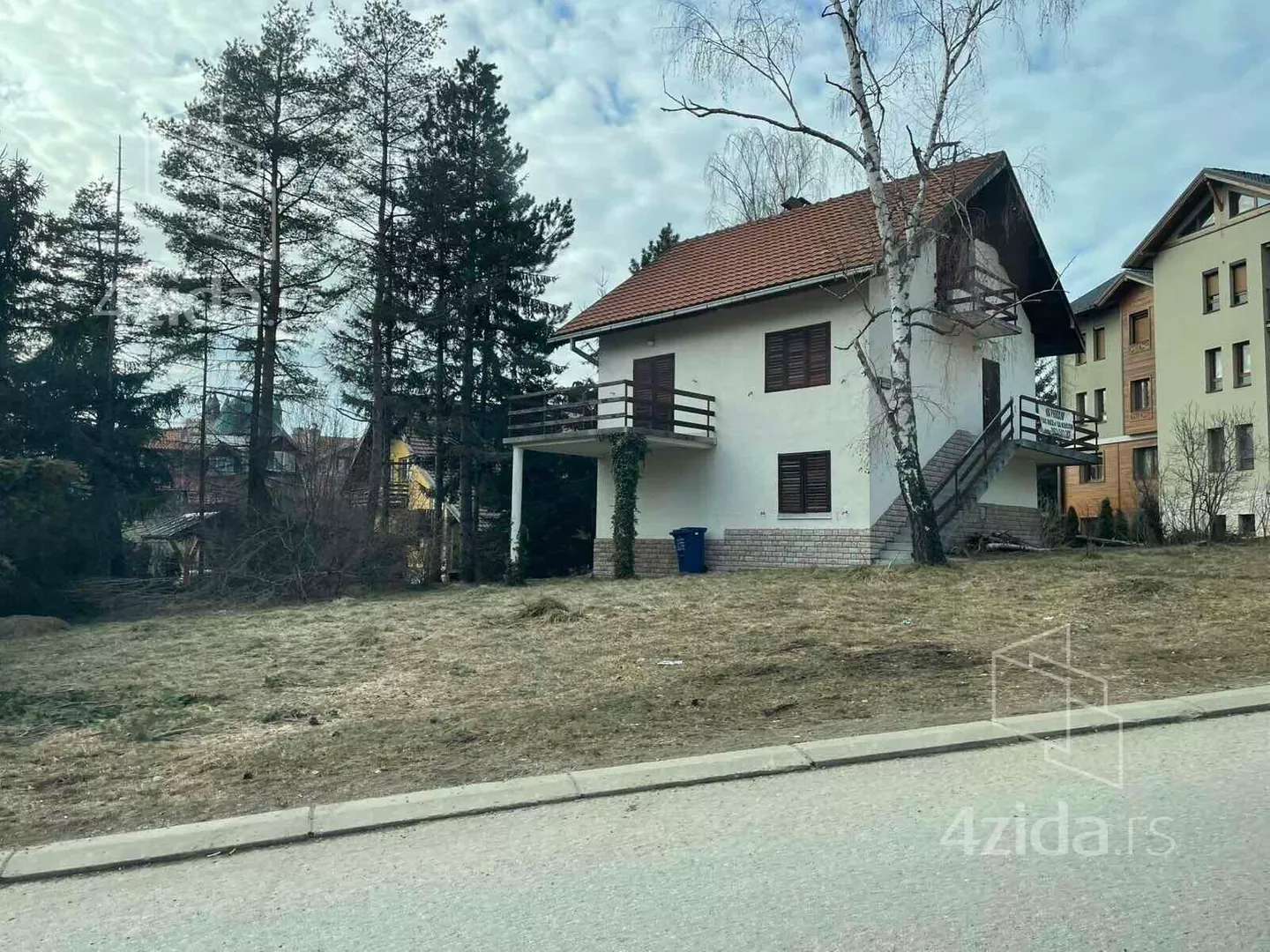 Građevinsko zemljište | 4zida