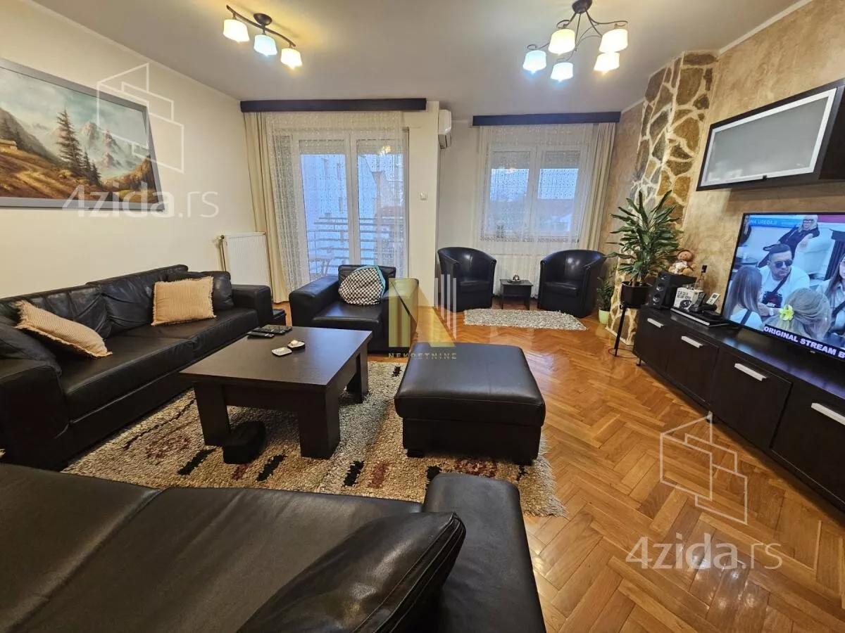 Četvorosoban stan | 4zida