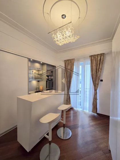 Krunski Venac | 4zida.rs