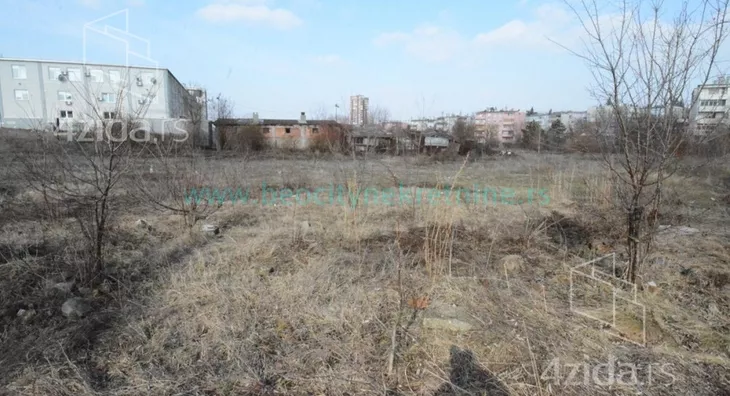 Plac | 4zida