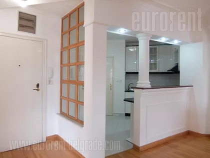 KNEZ MIHAILOVA | 4zida.rs