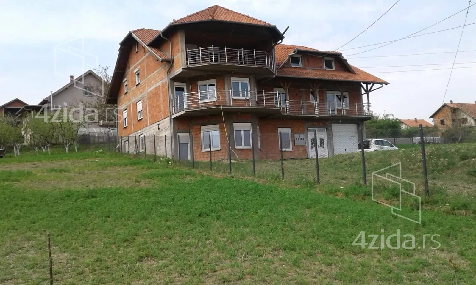 3-etažna kuća | 4zida