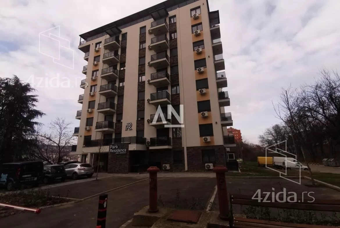 Garaža | 4zida