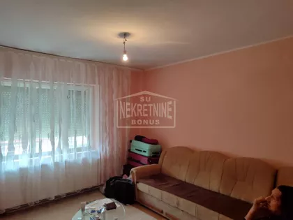 Mali Bajmok | 4zida.rs