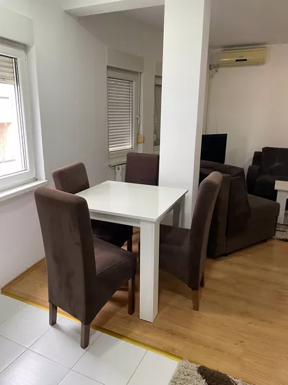 Janka Veselinovića | 4zida.rs