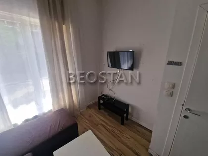 Sremska | 4zida.rs