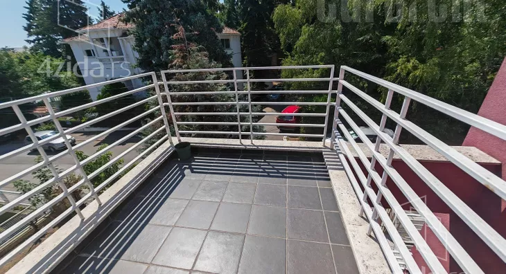 4-etažna kuća | 4zida