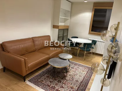 Mike Alasa | 4zida.rs