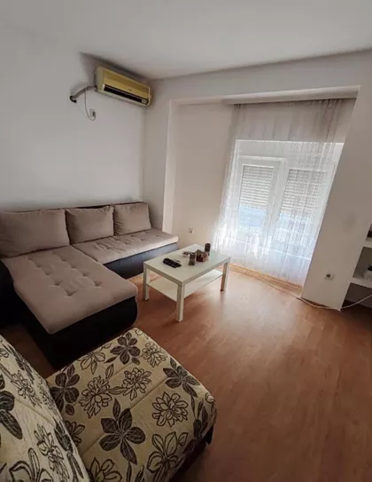 Veselina Nikolića 6 | 4zida.rs