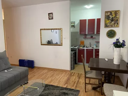 Ratka Mitrovića | 4zida.rs