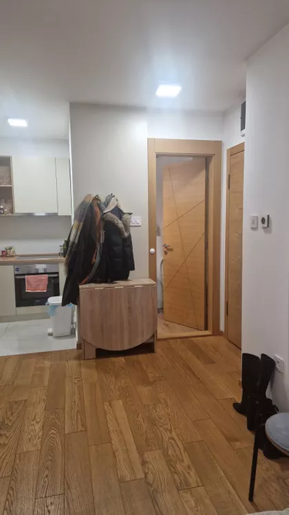 Lasla Gala | 4zida.rs