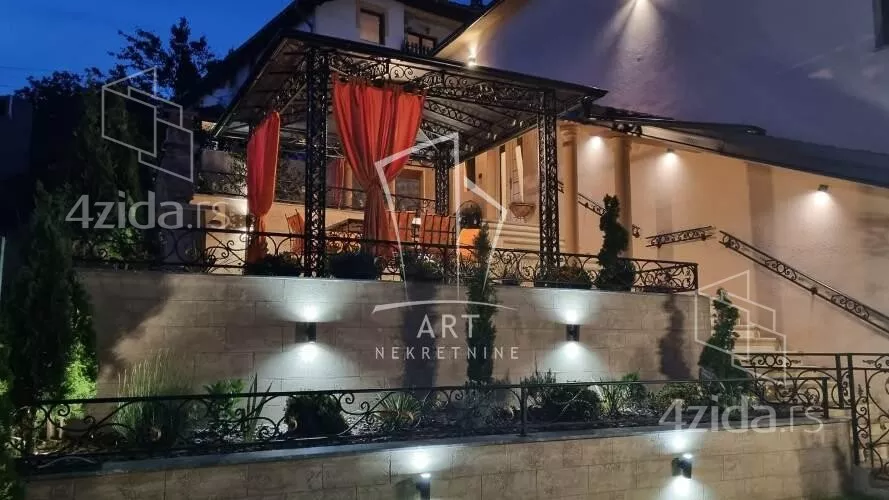 3-etažna kuća | 4zida