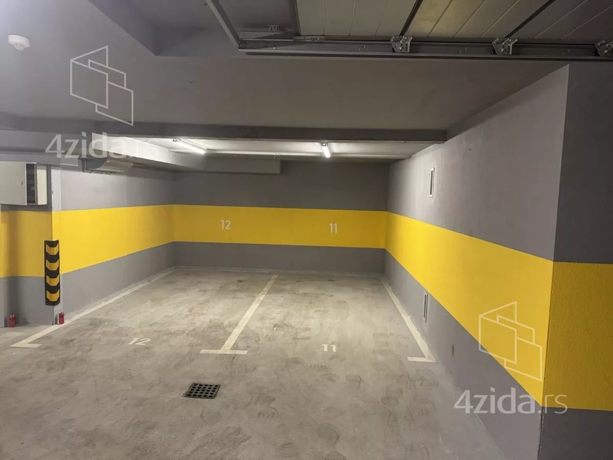 Garaža/Parking | 4zida