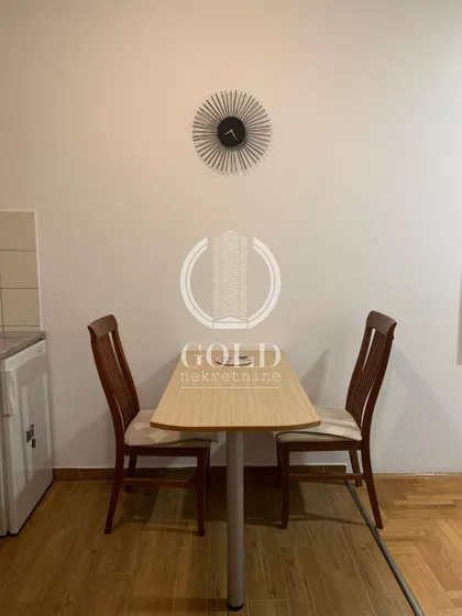 Heroja Pinkija | 4zida.rs