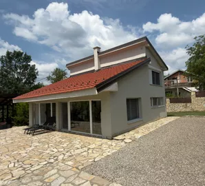 Kosmaj, Sopot opština, Beograd, dvoetažna | 4zida.rs