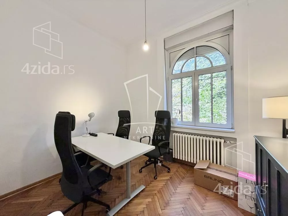 Šestosoban stan | 4zida