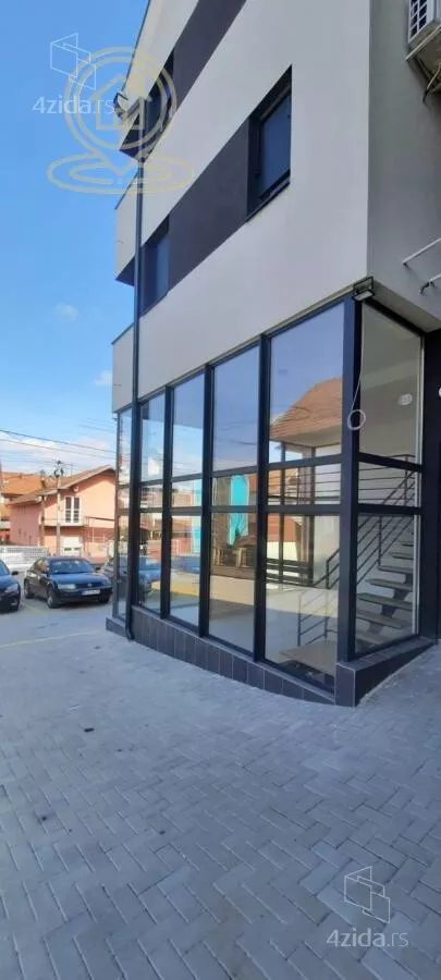 Poslovni prostor | 4zida