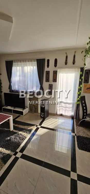 Kanarevo Brdo | 4zida.rs