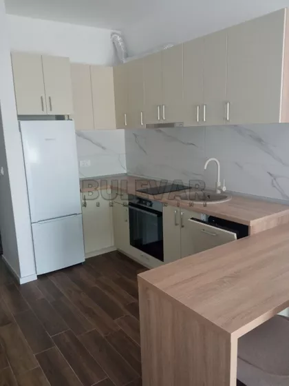 Zmaj Jovina | 4zida.rs