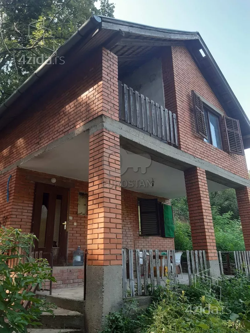 3-etažna kuća | 4zida