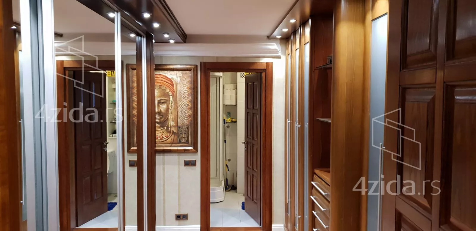 Petosoban stan | 4zida