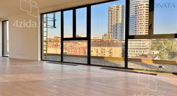 Šestosoban stan | 4zida